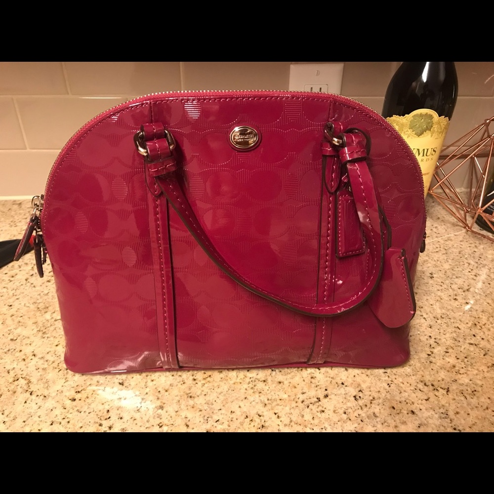 Taking best offer! Brand new coach purse